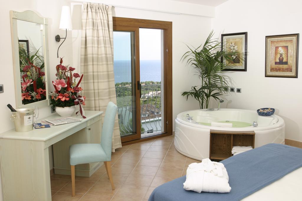 Double Room Spa Bath