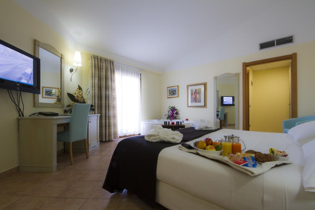 Double Room Spa Bath
