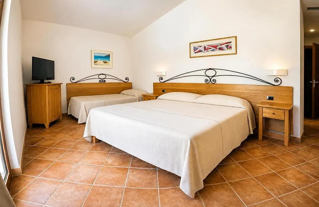Hotel Villa Gustui Maris-1